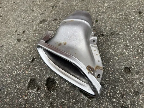 Mercedes Classe E 212 Ponta Escape Esquerda OEM A2124902827-06 image 3