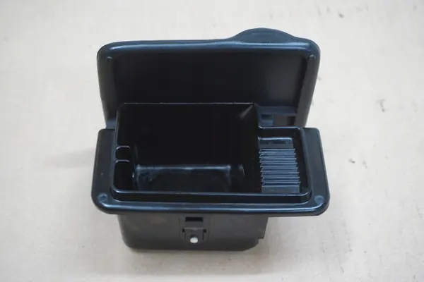 Asbak Nissan PATROL GU4 OEM PATROL GU4 POPIELNICZKA 1 image 5