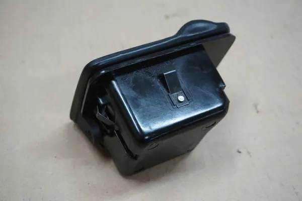 Asbak Nissan PATROL GU4 OEM PATROL GU4 POPIELNICZKA 1 image 6