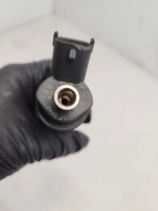 Inyector OEM 0445120002 para motores 2.8L image 5