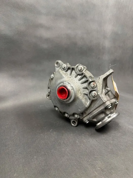 Mercedes Framdifferential OEM A2053304107 Begagnad image 2
