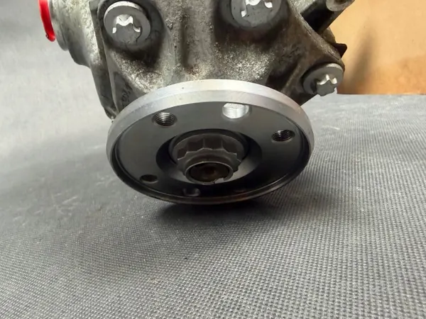 Mercedes Framdifferential OEM A2053304107 Begagnad image 4