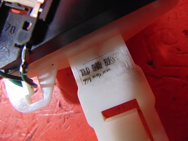 Brandstofniveausensor Porsche Cayenne I 9P 7L0919673F image 3