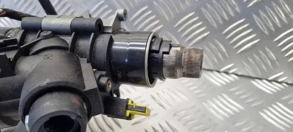 Mercedes ohjauspylväs OEM A1684620184 - Käytetty image 3
