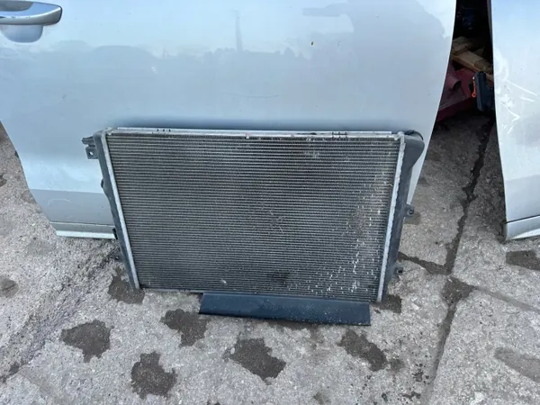 Waterradiator OEM 5N0121253L voor VW Sharan II image 3