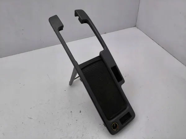 Volvo V50 2009 Middenconsole afwerking OEM 30755390 image 2