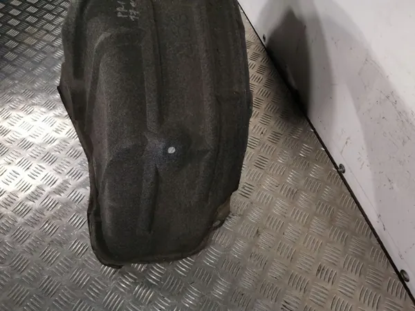 Toyota Prius Hinterradlauf OEM FBZ4932 - Gebraucht image 4