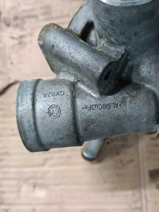 Thermostaathuis OEM AT4E-8594-BA voor Ford Edge/Explorer image 7