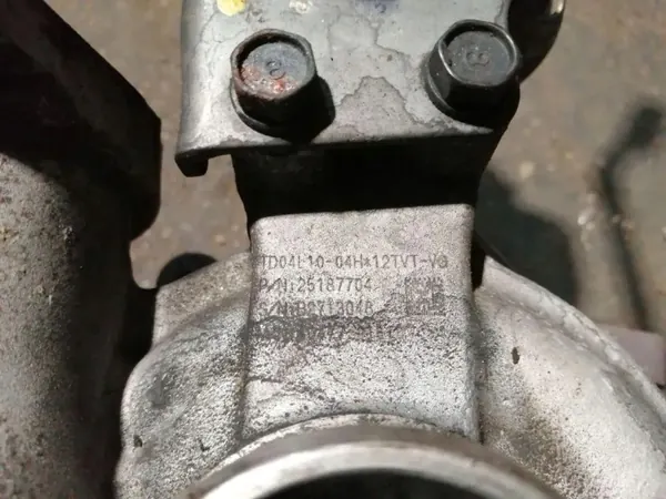 Turbo OEM 25187704 Chevrolet Captiva 2.2L:lle image 3