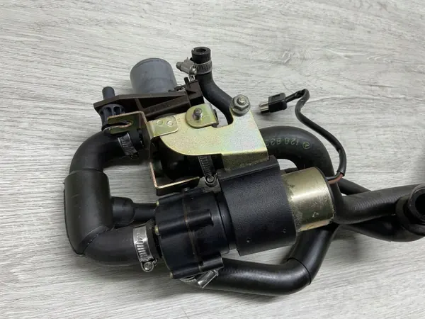 Lämmitysventtiili OEM 0018351064 Mercedes-Benz SL R129:lle image 8