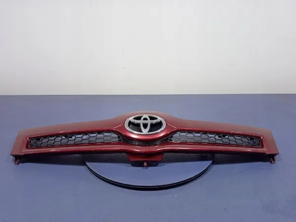 Toyota OE Kühlergrill 53111-0F010 Gebraucht image 2