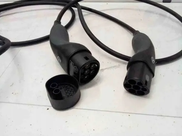 Mercedes-Benz accukabel OEM A0005832305 image 4
