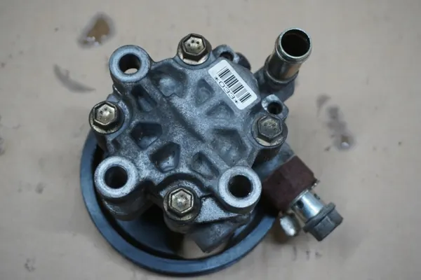 Servopumpe RAV4 II 2.0 D4D OEM Gebraucht image 6