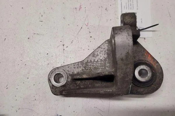 Vasemman Moottorin Kiinnike VOLVO V60 1.6L Diesel 2011 image 4