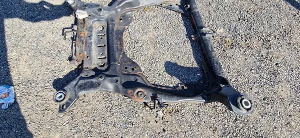 Support de Suspension Avant Land Rover Discovery Sport image 3