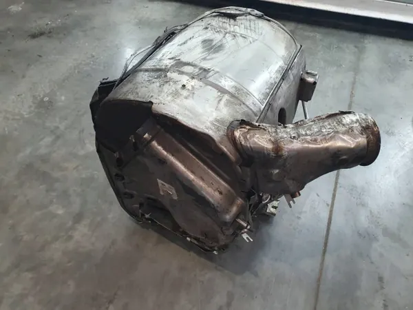 Catalyseur OEM AUST129185 pour DAF XF FT 480 image 2