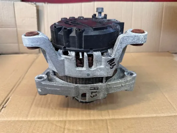 Vaihtovirtageneraattori Opel Astra J 2014 13588290 image 5