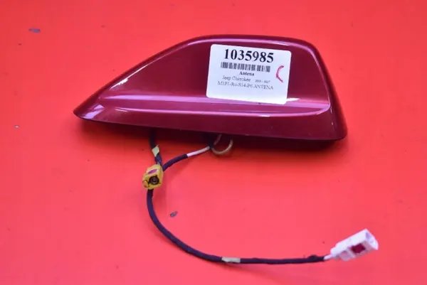 Antenne aileron OEM 81044JRP-A pour Jeep Cherokee image 2