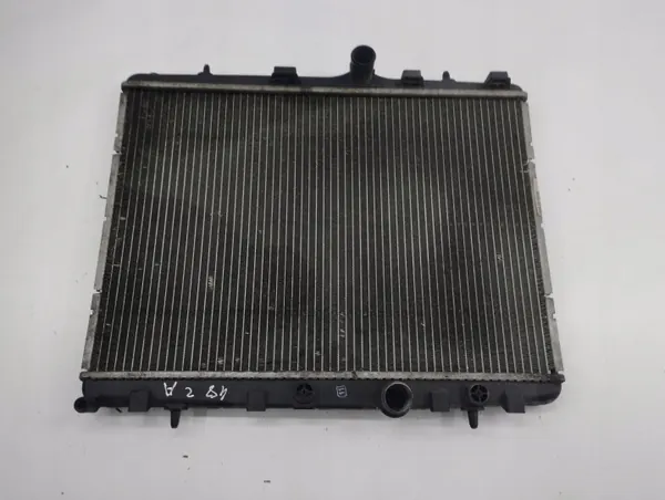 Radiateur d'eau Peugeot 2008 OEM 873461000 Occasion image 3