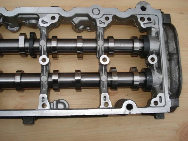 Arbre à cames OEM 04L103308B pour VW Crafter T6 2.0 TDI image 6