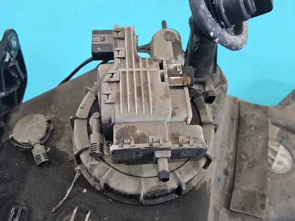 AdBlue Tank Pump 0928404016 VW Sharan II 7N 2.0 TDI image 4