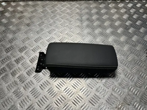 Accoudoir OEM 969200263R pour Renault Arkana Lift 23- image 2