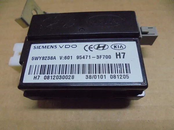 Controlador bomba inyección Kia Opirus 3.8 V6 G6DA 95471-3E700 image 3