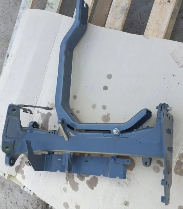 Suporte de para-lama XF/XG OEM com montagem tanque AdBlue image 3