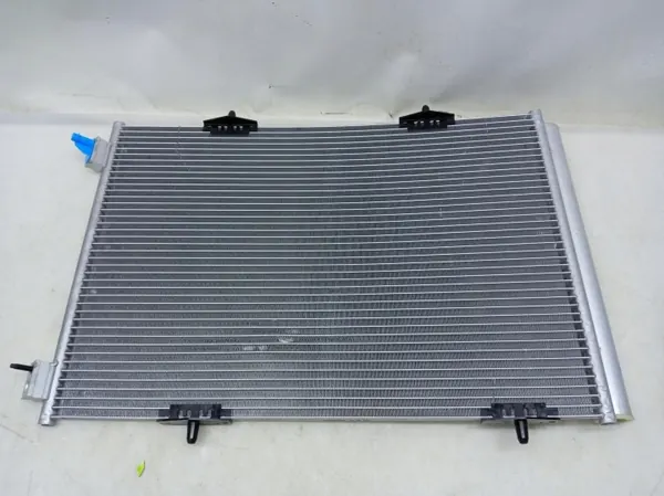 Valeo 818015 AC-Kondensator - Gebrauchter Zustand image 3