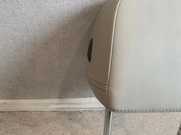 Främre huvudstöd höger OEM LPV13249 för BMW 3 image 9