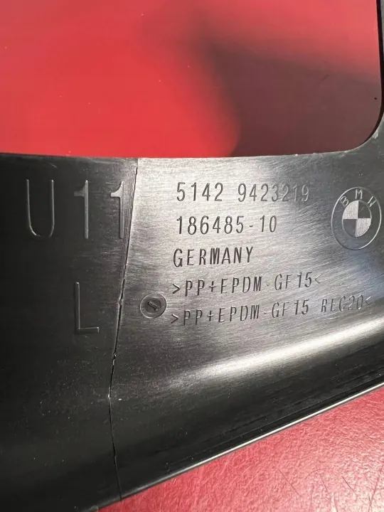 BMW X1 U11 Bakrutslist OEM 9423219 image 3