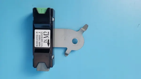 Toyota OEM 86300-02550 GPS-antenneversterkermodule image 4