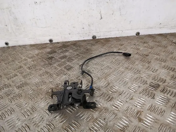 Serrure de capot Subaru OE FBZ11035 pour XV 2019 image 3