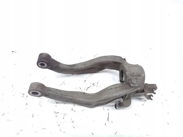 Volvo XC90 2018 Etujousimen Kiinnike OEM 31360635 image 2