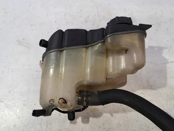 Ausgleichsbehälter Volvo S80 V70 XC60 XC70 image 4