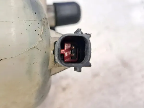 Ausgleichsbehälter Volvo S80 V70 XC60 XC70 image 6