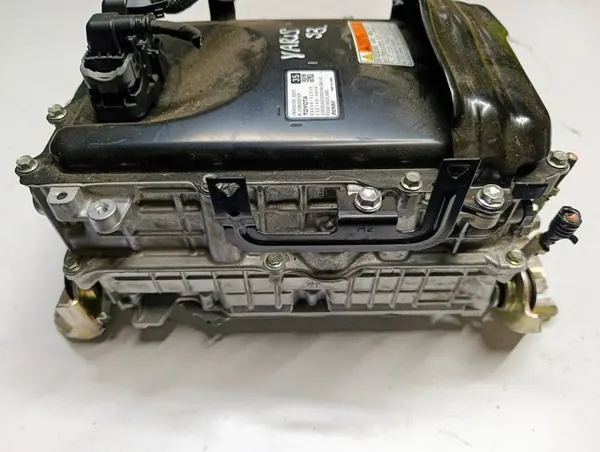 Toyota G920052350S4 Conversor Inversor Usado image 5