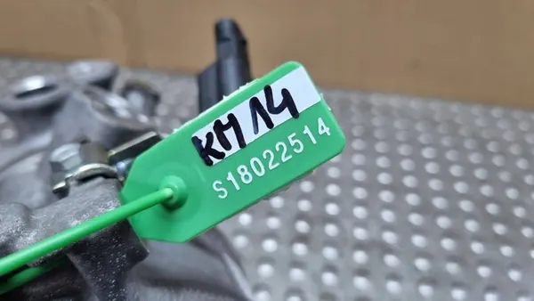 Mercedes AC-kompressori W242 W246 W176 C117 C118 X156 X118 A0038304360 image 7