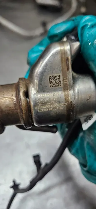 Inyector AdBlue OEM 04L131113P para Volkswagen image 5