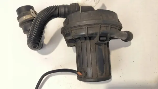Pompe à air secondaire d'occasion OEM 07C959253 VW Phaeton image 3