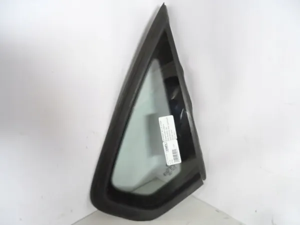 Carrosserieglas achter rechts OEM 3024 VW Passat B7 image 2