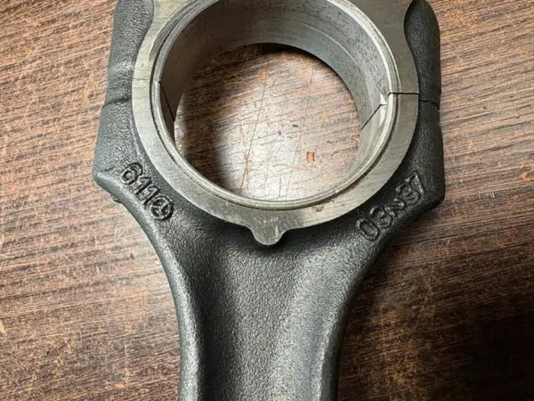 Pistón Mercedes CLA OEM N429Y01C - Usado image 9