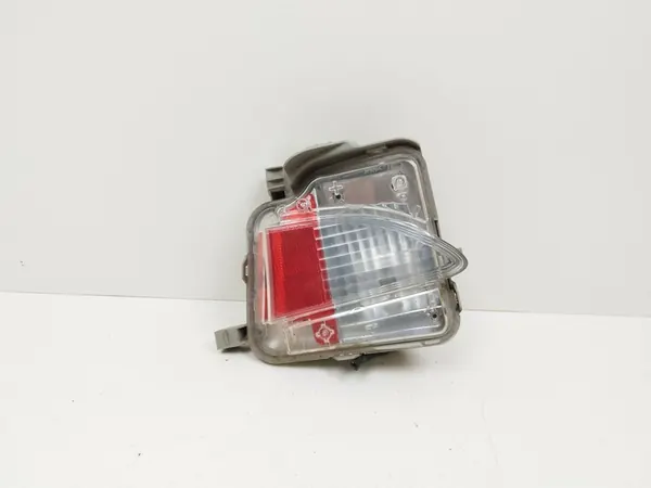 Lampe de pare-chocs arrière Toyota Verso-S 2012 image 1