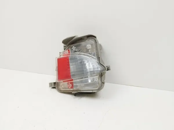 Lampe de pare-chocs arrière Toyota Verso-S 2012 image 2