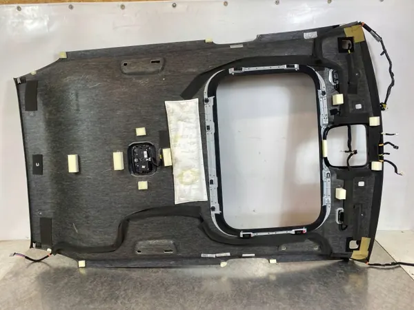 Plafonnier Kia Stinger OEM 85400J5440W - Occasion image 9