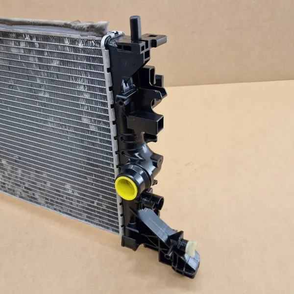Radiateur d'eau Opel OEM 1JSK# pour Astra K V B16 image 5