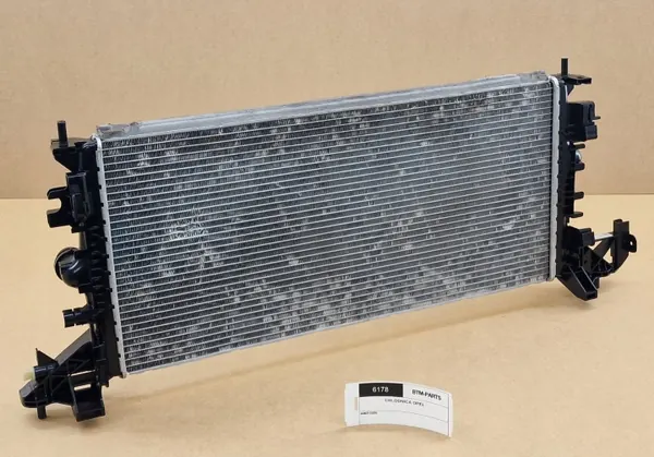 Radiateur d'eau Opel OEM 1JSK# pour Astra K V B16 image 9