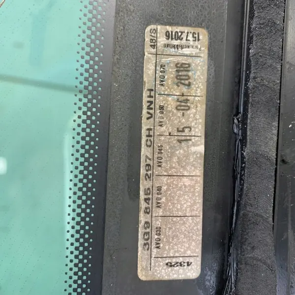 OEM jbjbdvjbjc85169GC Vitre arrière gauche teintée VW Passat B8 image 9