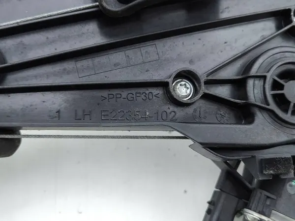 Mecanismo de janela dianteira esquerda Peugeot 308 III T10 image 9