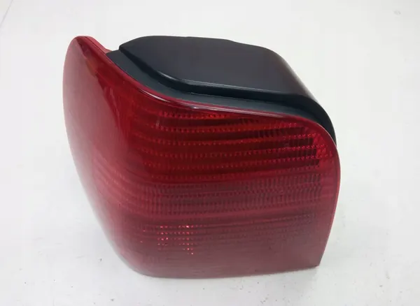 Luz Trasera Izquierda Volkswagen Polo image 2